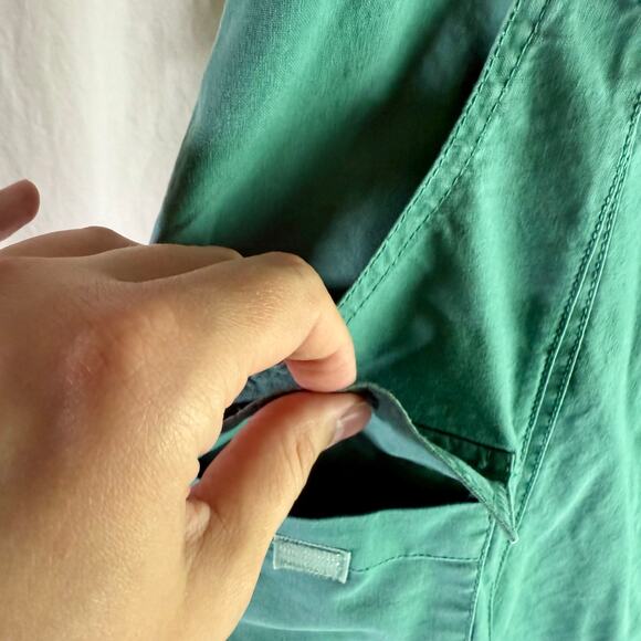 Woolrich Women's 12 Teal 100% Cotton Convertible Cargo Pants Shorts 1012WS - Picture 8 of 10